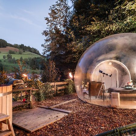 Living Timeless- Bubble Tent Elzach Inklusive Hot Tube Badefass- Schlafen Unterm Sternenhimmel Kültér fotó