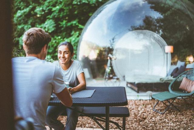 Living Timeless- Bubble Tent Elzach Inklusive Hot Tube Badefass- Schlafen Unterm Sternenhimmel Kültér fotó