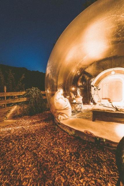 Living Timeless- Bubble Tent Elzach Inklusive Hot Tube Badefass- Schlafen Unterm Sternenhimmel Kültér fotó