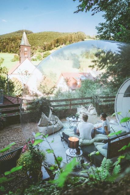 Living Timeless- Bubble Tent Elzach Inklusive Hot Tube Badefass- Schlafen Unterm Sternenhimmel Kültér fotó